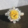 Кластерные кольца роскошные женщины Big Yellow Topaz Ring Real 925 Серебряное серебряное серебряное обручальное серебристо