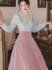 Abiti casual Romantic Ladies Pink Dress Retro Chic Fiocco floreale ricamato Elegante colletto per bambole Midi Party per le donne 2023