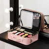 Kosmetiktaschen Hüllen LED-Make-up-Tasche mit Spiegellicht Große Kosmetiktasche Tragbare Reise-Rosa-Aufbewahrungstasche Intelligente LED-Kosmetikaufbewahrung 230808