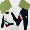 Abbigliamento sportivo per bambini di design in due pezzi Ragazzi Ragazze Lettera stampa gioventù top brand Lettere abbigliamento stile sportivo casual Moda per bambini 90cm-150cm a16