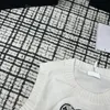 爆撃機Tシャツ女性ニットベストデザイナー刺繍タンクトップノースリーブ通気性ニットジャンパーブレザー