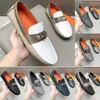 CQ 17 Модель Loafers Роскошные дизайнеры повседневная обувь летние мужчины скользят на новом Sapatos Masculino Erkek Loafer