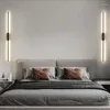 Lampada da parete 2023 Minimalista Led Modern Strip Lights Nordic Exhibition Hall Soggiorno TV Sfondo Camera da letto Comodino