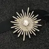 Brooches Fashion Rhinestone Imitation Pearl Brooch For Women Vintage Crystals High Quality Broochs Pins Jewelry Clothing Accessories