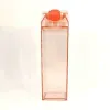 As garrafas de água plásticas clássicas da caixa de leite 500ml BPA livram a caixa quadrada exterior transparente do suco