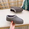 10A جودة عالية من جلد الغزال أستراليا تسمان F23 أحذية الصوف الأمتعة WGG Tazz Sheepskin Snow Boot Womens Mens Fur Loafer Designer Fashion House House Heel Platform