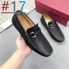 26 Model äkta läderdesigner män loafers skor lyxmärke sommarmens loafers moccasins man andas slip på körskor plus storlek 38-46