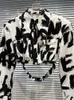 여성 재킷 DEAT 상수 색상 편지 디자인 재킷 하이 스트리트 허리 붕대 긴 슬리브 짧은 코트 트렌드 스프링 11xx1254 230808