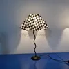 Vintage Wiggle Lamp Retro Nachtkastje Licht met Petal Shade en Metalen Voet E14/E27 Lamp USB AU US EU UK Japanse of Koreaanse Plug HKD230808