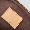 أعلى جودة مصمم الأكياس المسائية Mini Bumbag Belt M82335 صدر حقيبة الكمالية الصيفية حقائب الكتف النسائية الكتف