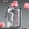 Bouteilles d'eau Bouteille 1.7/2.7L Grande capacité Tonnes Pot d'espace en plastique portable Tasse ventrale pour hommes et femmes dans les sports de plein air