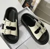 TABI SLIDE Designer sandałowy Kobiety sprytny dzielony palec moda luksusowe skórzane gumowe sandały MM6 Slipper plażowe