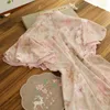 Etniska kläder 2023 Summer Qipao Pink Fairy Cheongsam kinesisk stil förbättrad inverterad stor ärmmönster Temperamentklänning