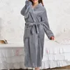 Kadınların pijama kış kalınlaşmış pazen bornozu kadınlar sıcak uzun kimono bataklık elbisesi geceliği gevşek mercan polar ev kıyafeti salonu giyim