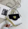 Diseñador Versages Bag Vercaces Bags High Beauty Celebrity Handheld Chain Bag para mujeres Advanced Light Luxury Shoulder Bag Fashion Crossbody 2023 2023