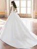 Elegant a-line enkla brudklänningar för kvinnor vit v hals sida split iwedding klänningar 2023 prinsessan modern satin bakåt domstol tåg 2 bit med tåg anpassad tillverkad