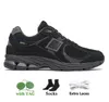 2002R B2002R Athletic Uomo Donna Scarpe casual di lusso Triple S Nero Bianco Protection Pack Pink Rain Cloud Phantom Sea Salt Sail Designer Bowling OG Sneakers