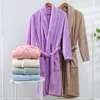 Dames Nachtkleding Koraal Fluwelen Badjas Voor Vrouwen Thuiskleding Kimono Jurk Met Zak Warm Flanel Peignoir Homme Gewaden Nachtjapon Winter