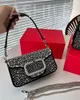 Designer Luxury Women's Cross Body Hangbags Shoulder Bag Exquisite Temperament Diamond Baguette Women Hand Bag