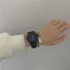 손목 시계 스포츠 시계 클래식 한 캐주얼 LED 다이얼 고무 스트랩 밴드 남성용 유행 손목 여성 선물을위한 둥근 시계
