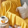 Dekens Scandinavisch Eenvoudig Effen Sofadeken Kantoordutje Comfortabele sprei Zacht Homestay Decoratiedeken Dikke Winter Gebreide Sjaal 230808