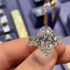 Alianças de casamento Huitan Trendy Luxury Promise for Women Full Paved Oval CZ Bling Engagement Accessories Beautiful Jewelry 2023