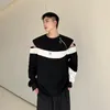 Sweats à capuche pour hommes SYUHGFA coréen Fashione hommes hors épaule sweat ample rond couleur contraste pulls décontractés hauts 2023 printemps