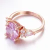 Elegante Roze Kristal Kubieke Zirkoon Vrouwen Ring Prinses Bruiloft Punk Band Rose Goud Kleur Vrouwelijke Vinger Ring Verlovingsfeest