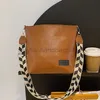 Coulisse Primavera edizione coreana per le donne Moda e tempo libero Rete a banda larga Borsa a secchiello per acqua alla moda con una spalla rossastylishhandbagsstore