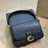 Travesseiro de grife Bolsa Tabby Macia Bolsa de mão Bolsa de ombro Feminina Sacoche vagabundo Corpo transversal Envelope Bolsas carteiro com aba Letra Totes Bolsa Clutch Bolsa Pochrtte