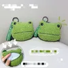 Couchettes en peluche dessin animé laid souriant visage grenouille verte grenouille en peluche porte-clés de trousse de trousse