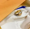Klasyka Zestaw biżuterii projektant marki Letter 18K Gold Stated Stal Stal Bransoleta Naszyjnik Wysokiej jakości skórzane materiały biżuterii Akcesoria