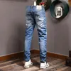 Męskie dżinsy europejskie mody vintage mody retro niebieskie elastyczne szczupły dopasowanie podarte spodnie Plain Wash Designer Denim Pants Hombre