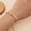 Strand Natural Pearl Amizade Bracelets com Gold Bated Beads Gifts for Women and Teen Girls requintadas jóias