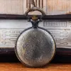 Orologi da taschino Grande orologio al quarzo con locomotiva vuota incisa in bronzo Produttori di orologi al quarzo Retro Nostalgia 9038 all'ingrosso