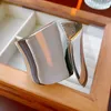 Armband Europese en Amerikaanse Eenvoudige Lichte Luxe Onregelmatige Zilveren Kleur Metalen Opening Armband Mode-sieraden Accessoires