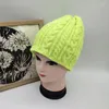 Bérets arrivent femmes hiver Skullies chapeaux pour dame filles rayé bonnet tricoté casquette en plein air chaud voyage adulte câble tricot chapeau