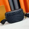 Designer Crossbody Bag 2-Piece Stylish Women's Leather Crossbody Bag Clamshell Mini Handväska kedja Rund myntväska