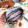 Cutelace Pencil Case Student stor kapacitet Förvaringsväska tecknad ins tjejskolor stationer. Väskor penna hållare tillbehör för skrivbord