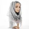 スカーフファッション女性のパーティーショールイスラム教徒のヘッドスカーフソリッドカラーレースホロータッセルスカーフ女性ベール薄いヘッドラップヒジャーブ