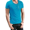 Ternos masculinos A2416 Camisas masculinas com furos rasgados Camisetas masculinas de manga curta Fitness Roupas de verão Engraçadas Camisetas sólidas Streetwear Slim Tops Camisetas