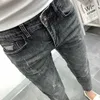 Jeans pour hommes 2023 printemps et automne mode couleur unie élastique petit pied pantalon décontracté mince confortable de haute qualité 27-34