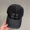 Tasarımcı Man Teped Cap Luxury Beyzbol Kapağı Mektup Kovboy Beyzbol Kapağı Hip Hop Modeli Klasik Headgear Sports ile Kadın Casquette için