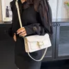 Heißer Verkauf Designer-Tasche Sommer Damen Geldbörse und Handtaschen 2023 Neue Mode Lässige kleine quadratische Taschen Einzigartige Designer-Schulter-Messenger-Taschen