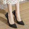 Платье обуви моды Bling Bow Women Осень мелкие высокие каблуки 2023 г. Стилето.