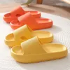 Slippers Zomer Antislip Slippers Dikke Platform Mannen Badkamer Thuis Slippers Anti-Geur Zachte Zool Lichtgewicht Sandalen cloud Slides 230809