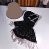 YY2023 Wool Scarves Winter Luxury Cashmere Scarf Men Women High End Designer Classic Overdimensionerade Big Letter Mönster Pashmina Shawl Neckerchiefs Ny gåva Lång wraps 11