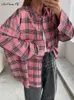 Damesblouses Overhemden Mnealways18 Roze geruite overhemden en tops Dames Streetwear Gingham Casual top met lange mouwen Single-breasted oversized overhemd Dames 230808