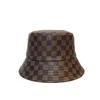 Designer Leather Bucket Hat For Man Autumn Womens Fashion Fisher Sunhats Unisex Boater Cap Designers Mens Caps Fitted V Fedora 2308092BF