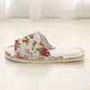 Zapatillas de lino Floral para el hogar, chanclas de fondo de espuma antideslizantes suaves para primavera y otoño, para interiores, para parejas, para hombres y mujeres, zapatos planos informales 230808